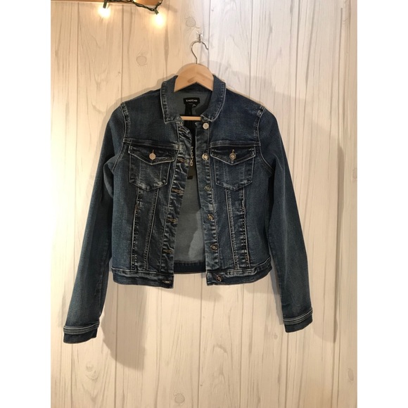 Blue Jean Jacket - Picture 3 of 5